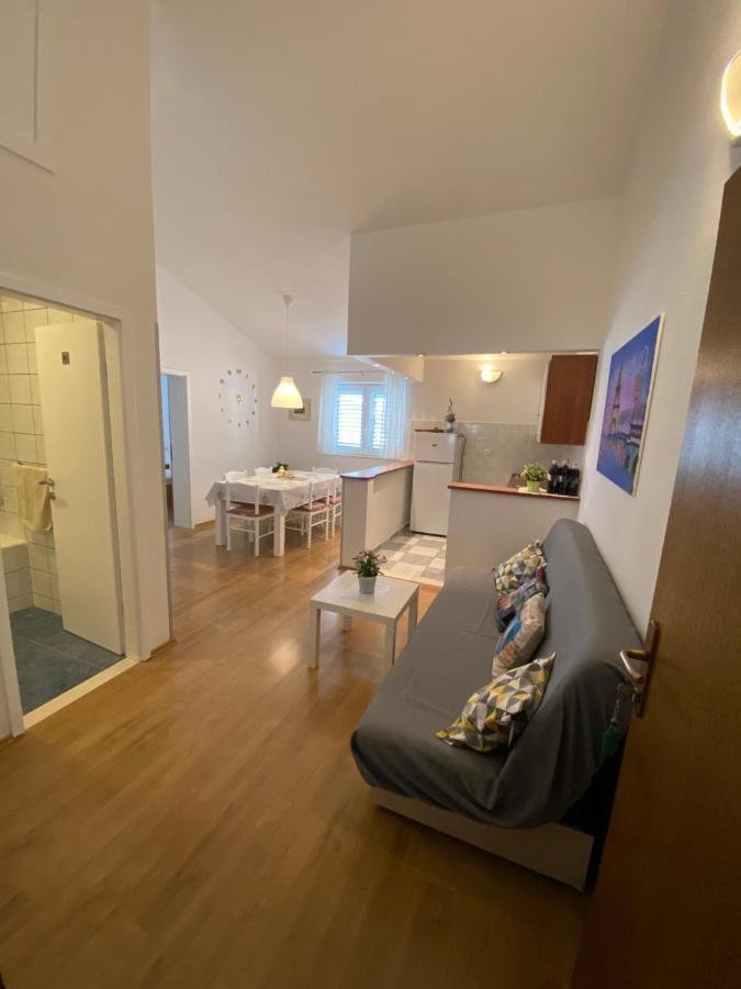 Mare Apartment *